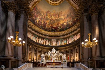 L'intérieur de l'église de St-Marie-Madeleine